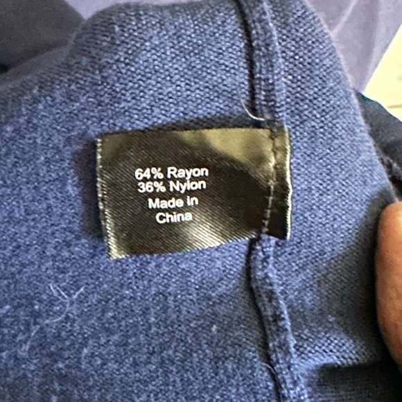 Sweater - Picture 5 of 5